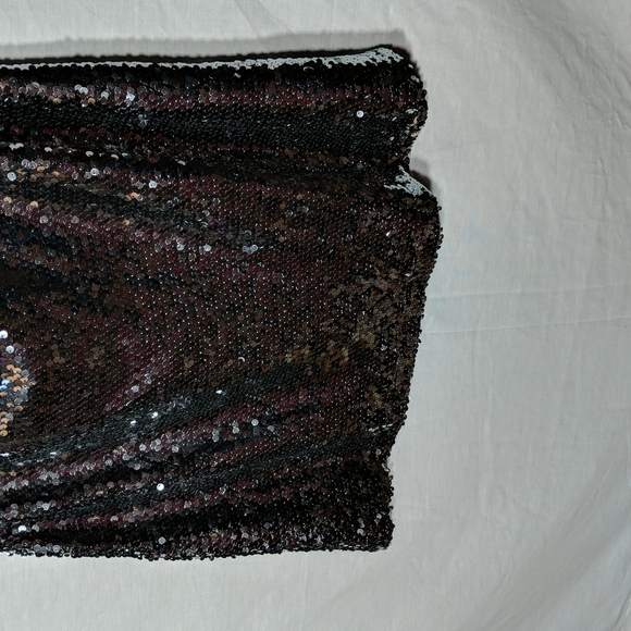 Carmen Marc Valvo Sequin, Long Skirt.  Size 6 - Picture 6 of 7